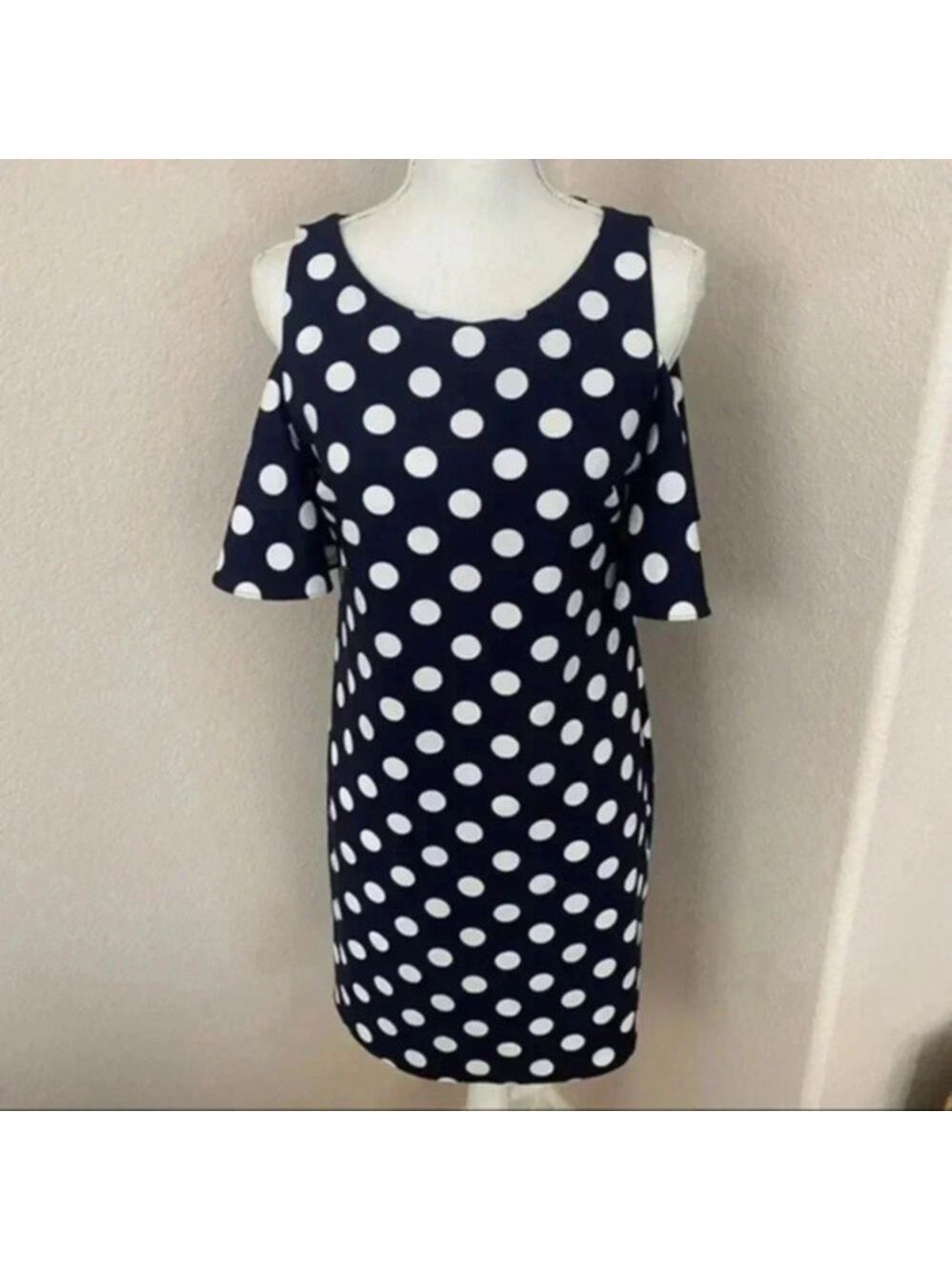 Eliza J Black and Blue Polka dot print Short sleeve Scoop neckline dress…